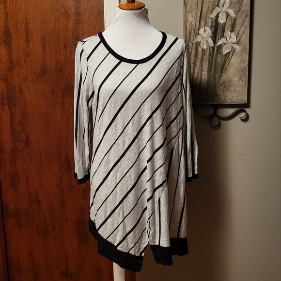 Comfy USA Tunic Top Gray Black Stripe Asymmetrical Godet Medium